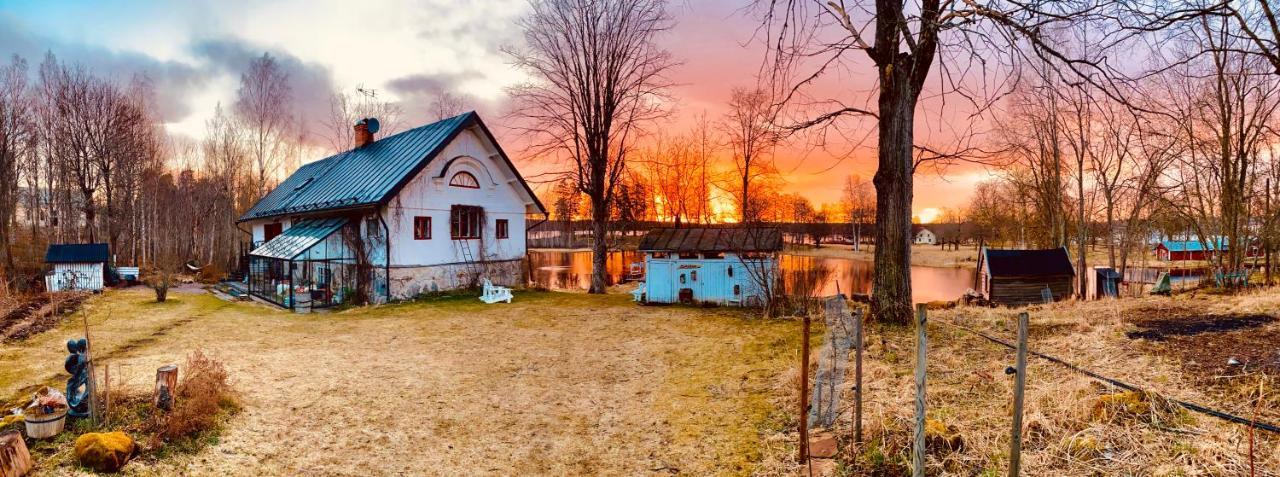 Romantic Spa Villa With Fireplace By The Lake Stjarnsund Εξωτερικό φωτογραφία