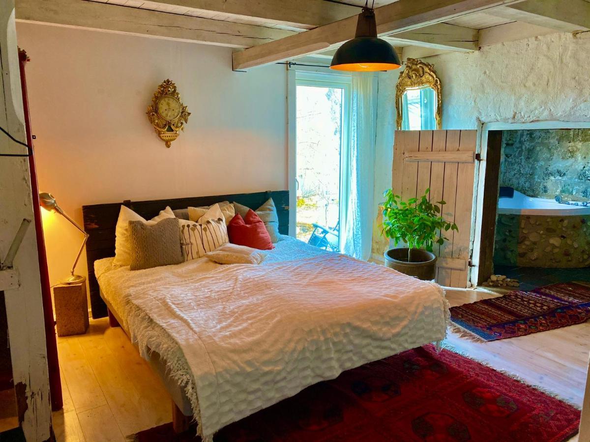 Romantic Spa Villa With Fireplace By The Lake Stjarnsund Εξωτερικό φωτογραφία