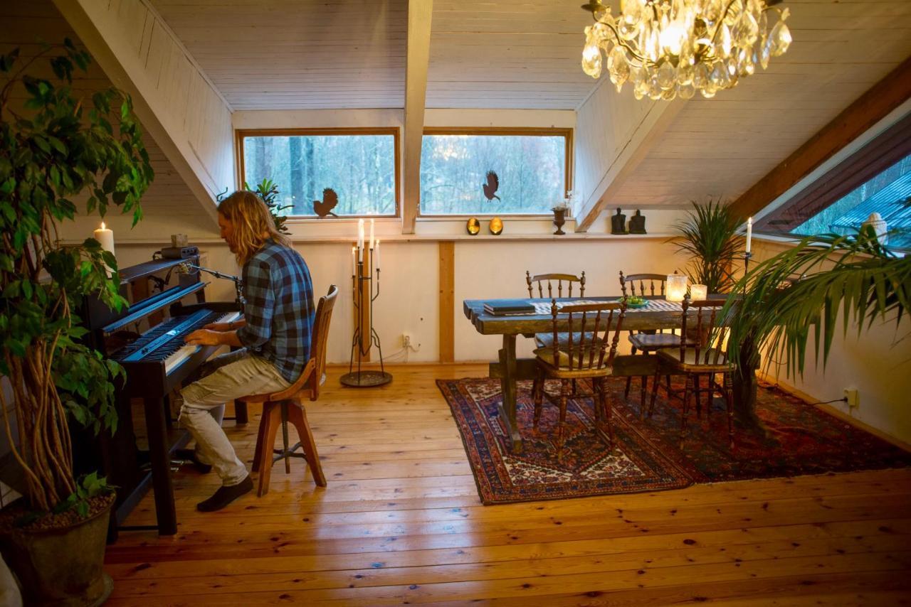 Romantic Spa Villa With Fireplace By The Lake Stjarnsund Εξωτερικό φωτογραφία