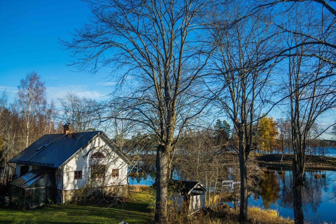 Romantic Spa Villa With Fireplace By The Lake Stjarnsund Εξωτερικό φωτογραφία