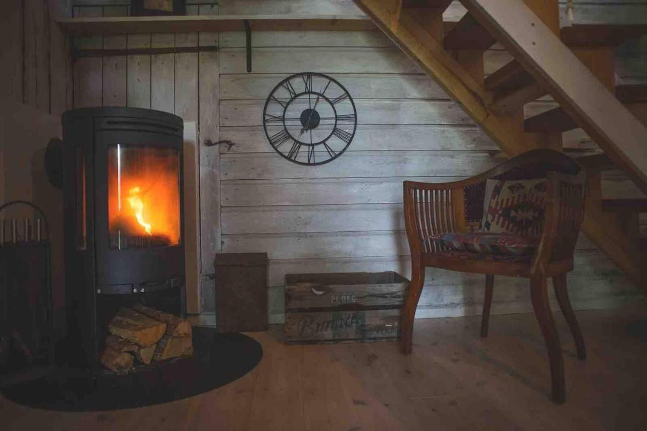 Romantic Spa Villa With Fireplace By The Lake Stjarnsund Εξωτερικό φωτογραφία