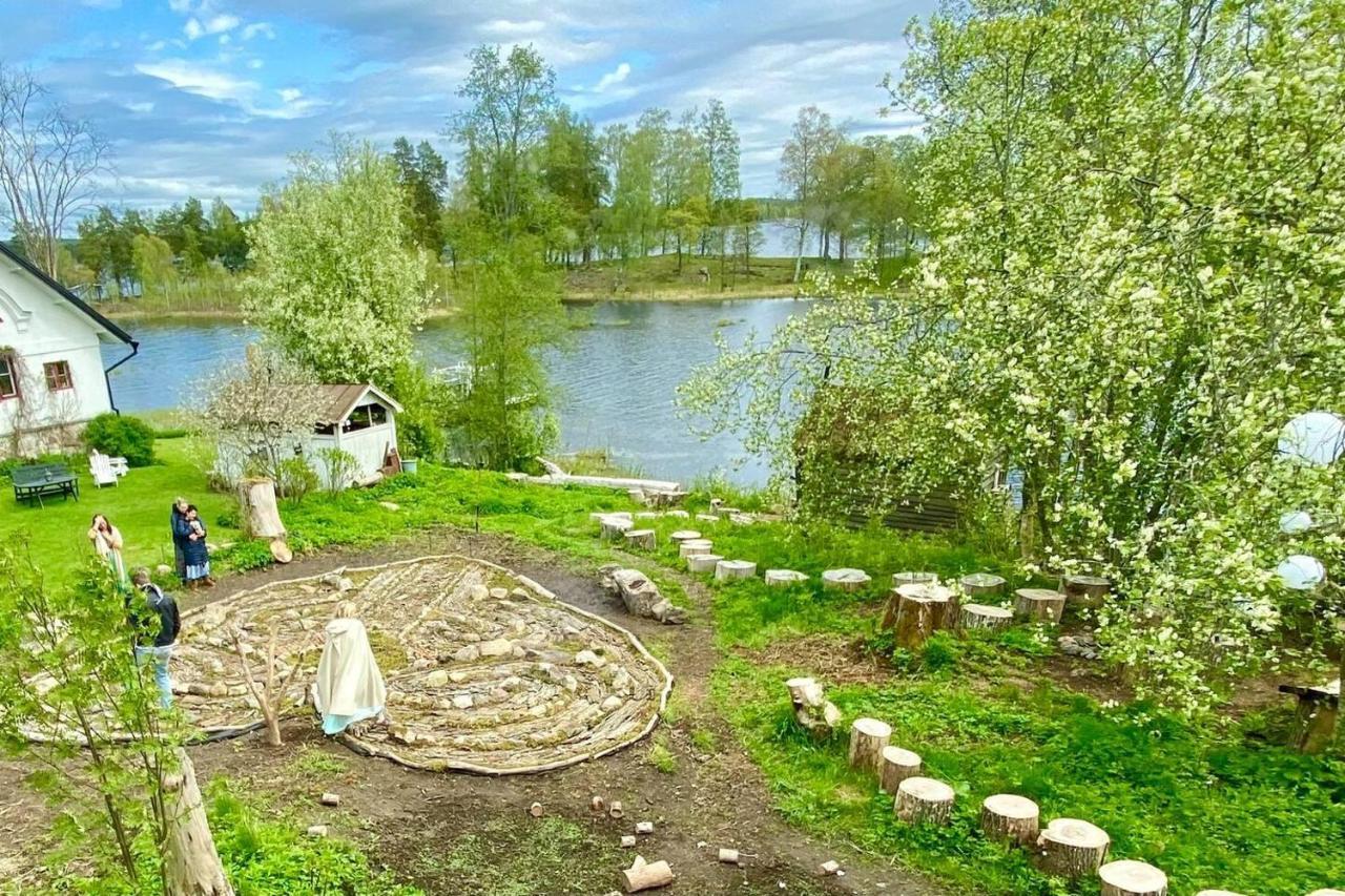 Romantic Spa Villa With Fireplace By The Lake Stjarnsund Εξωτερικό φωτογραφία