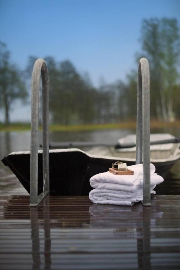 Romantic Spa Villa With Fireplace By The Lake Stjarnsund Εξωτερικό φωτογραφία